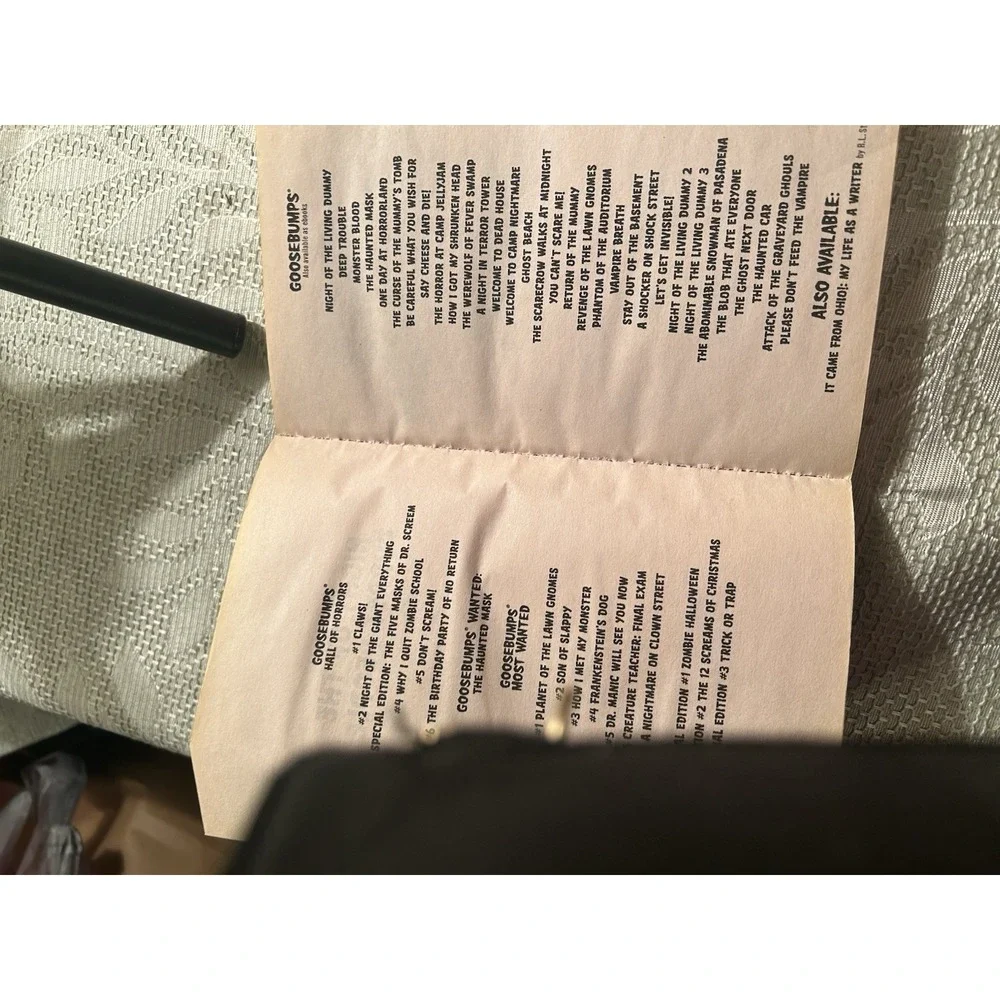 Commodore 64 PC User's Guide Lot Of Books & Black Gold 2 Floppy Disk Games